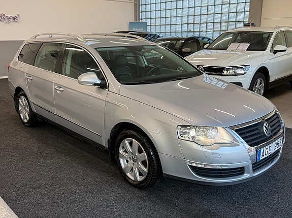 Volkswagen Passat 2 of 5