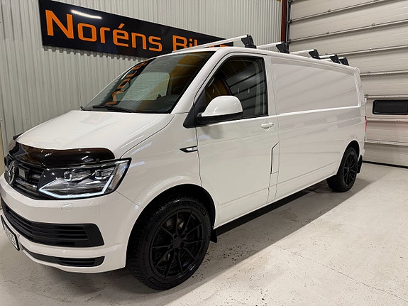 Volkswagen Transporter 2 of 16
