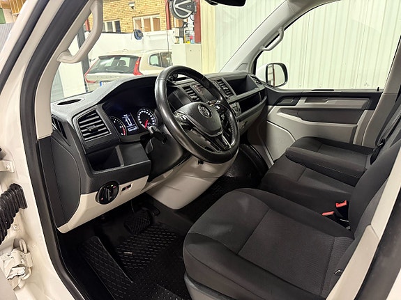 Volkswagen Transporter 10 of 16