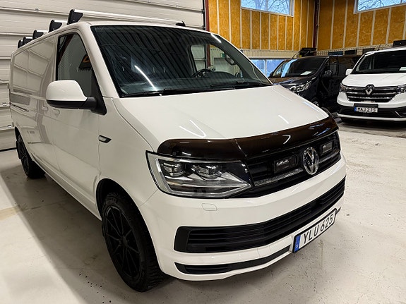 Volkswagen Transporter 9 of 16