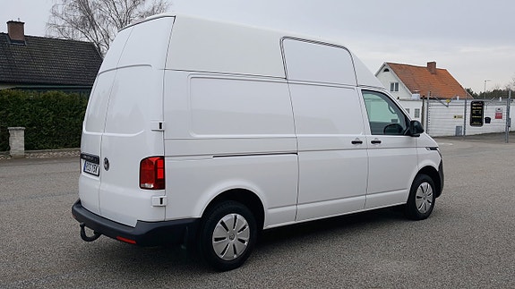 Volkswagen Transporter 2 of 5