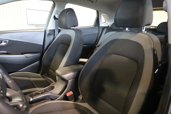 Hyundai Kona 12 of 26