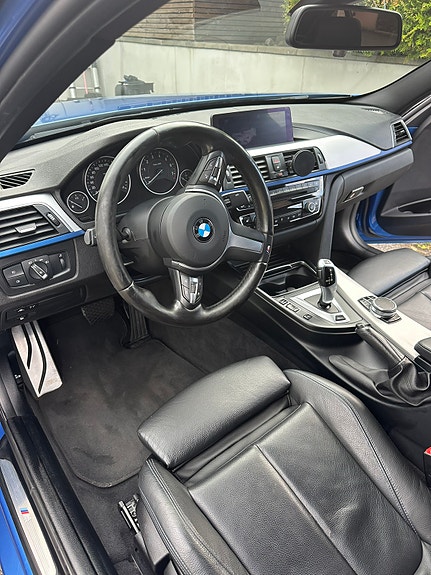 BMW 330e 4 of 10