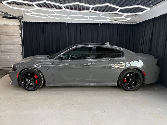 Dodge Charger 12 of 14