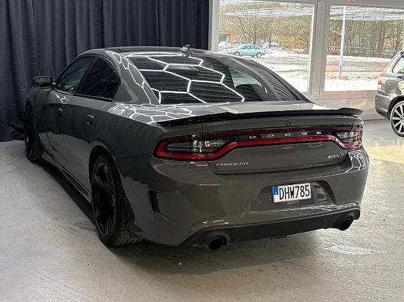 Dodge Charger 3 of 14