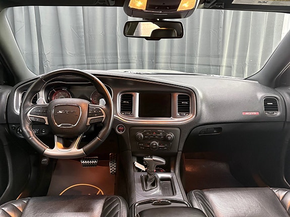 Dodge Charger 9 of 14