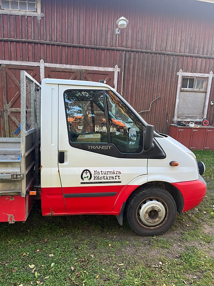 Ford Transit 3 of 5