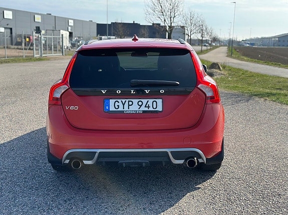 Volvo V60 6 of 16