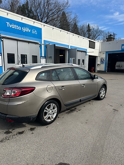 Renault Megane 5 of 8