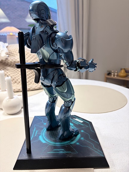 Product image 9 of 9