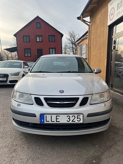 Saab 9-3 2 of 4