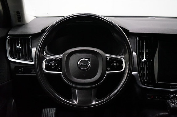 Volvo S90 12 of 22