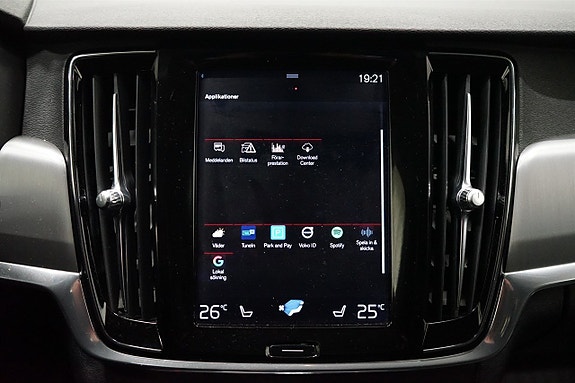 Volvo S90 16 of 22