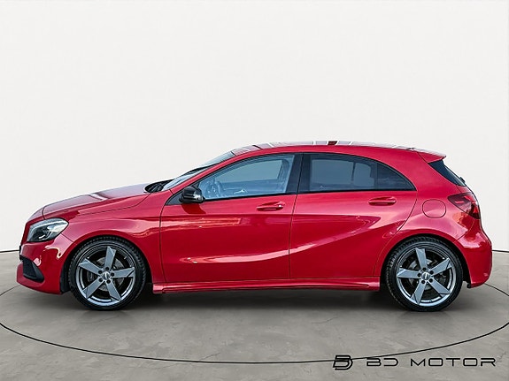 Mercedes-Benz A180 2 of 5