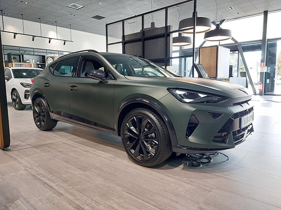 Cupra Formentor e-HYBRID 3 of 15