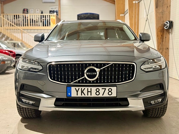 Volvo V90 Cross Country 5 of 5