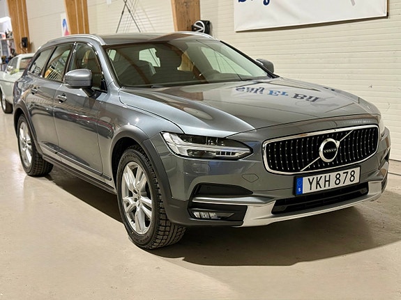 Volvo V90 Cross Country