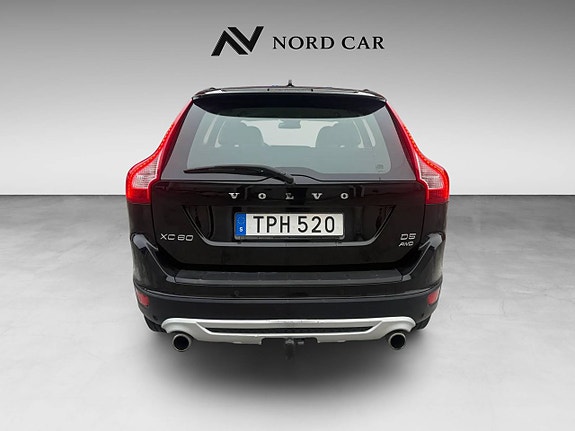 Volvo XC60 5 of 12
