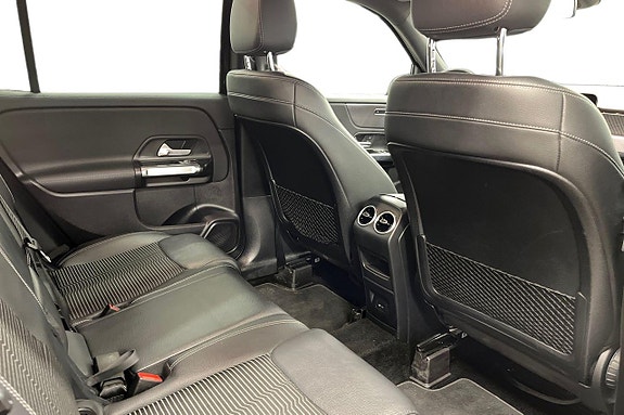 Mercedes-Benz GLB200 d 22 of 26