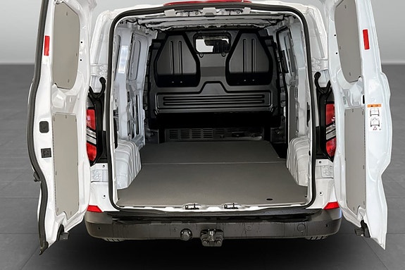Ford Transit Custom 7 of 7
