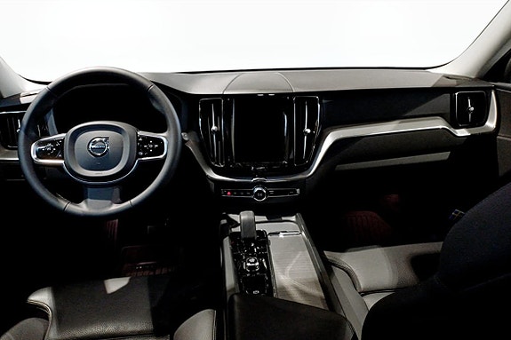 Volvo XC60 4 of 5