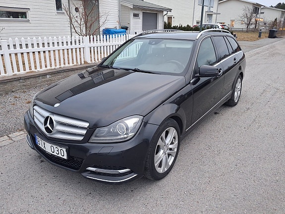 Mercedes-Benz C220