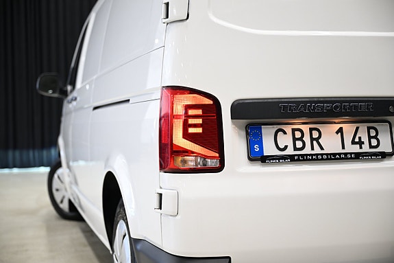 Volkswagen Transporter 21 of 30