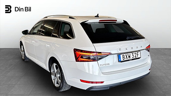 Skoda Superb 3 of 5