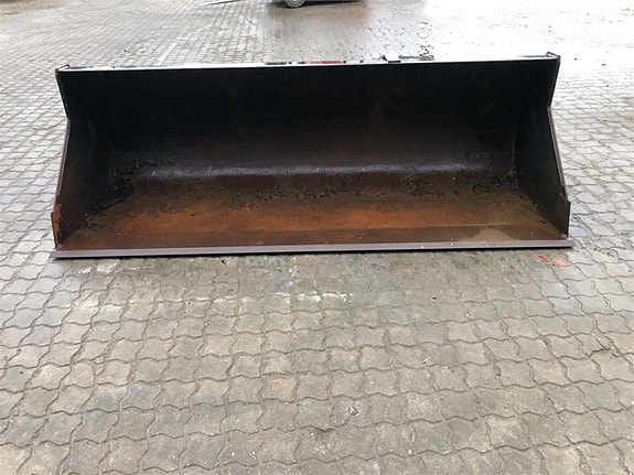 Manitou Jordskovl, CBR1000