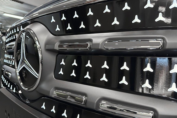 Mercedes-Benz GLB250+ 8 of 24