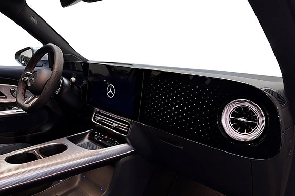 Mercedes-Benz GLB250+ 12 of 24