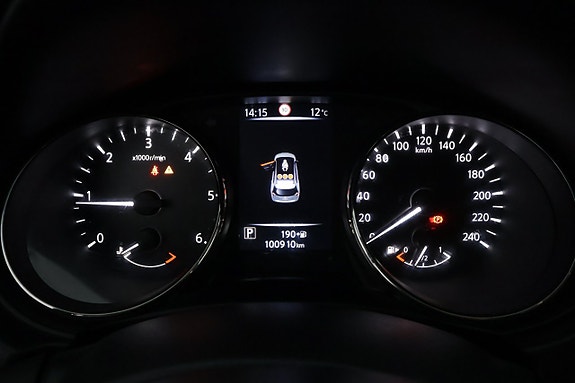 Nissan X-Trail 15 of 24