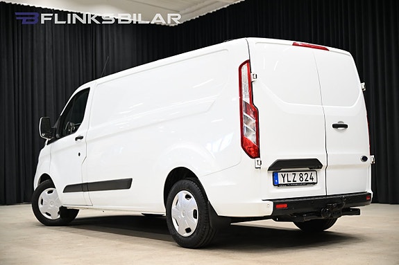 Ford Transit Custom 4 of 5