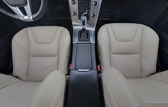 Volvo V60 13 of 23