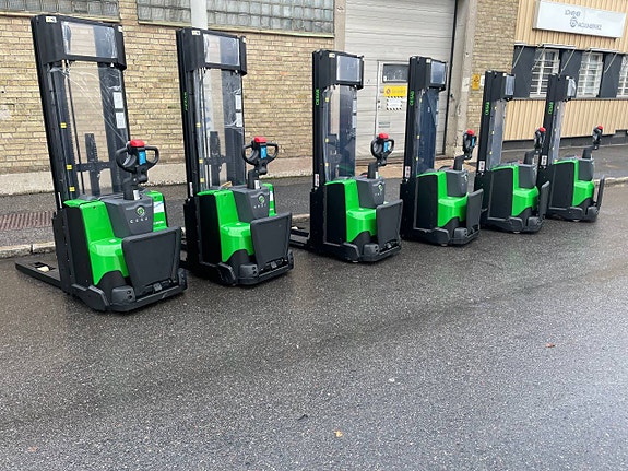 Cesab S212L nya Toyota SWE120L truckar med omgående leverans