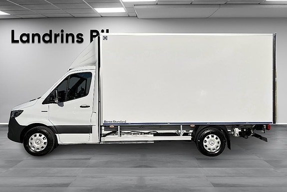 Mercedes-Benz eSprinter 420 4 of 14