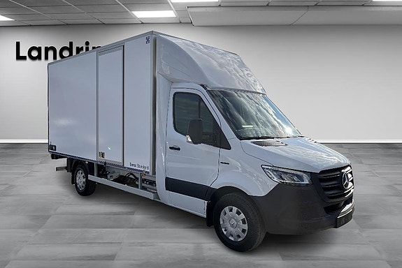 Mercedes-Benz eSprinter 420 3 of 14