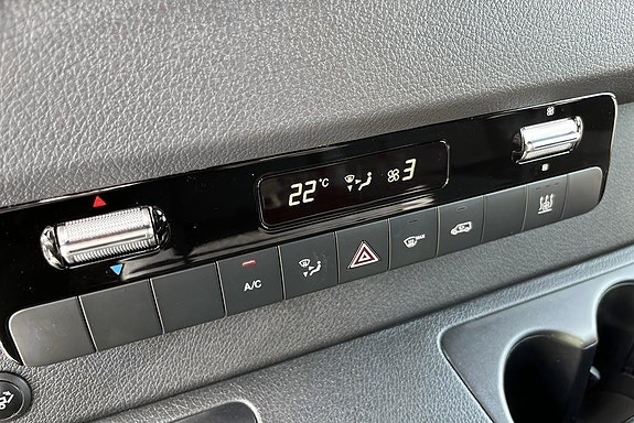 Mercedes-Benz eSprinter 420 13 of 14