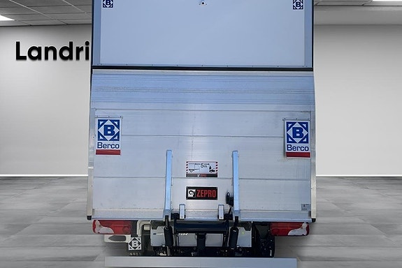 Mercedes-Benz eSprinter 420 9 of 14