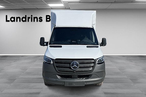 Mercedes-Benz eSprinter 420 2 of 14