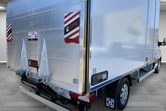 Mercedes-Benz eSprinter 420 14 of 14
