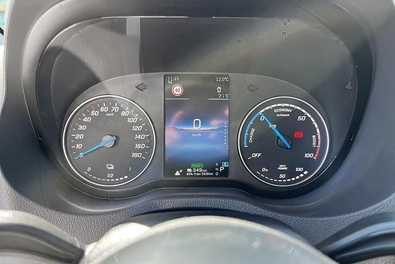 Mercedes-Benz eSprinter 420 10 of 14