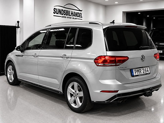 Volkswagen Touran 3 of 18