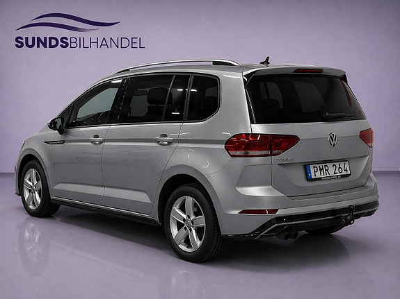 Volkswagen Touran 3 of 5