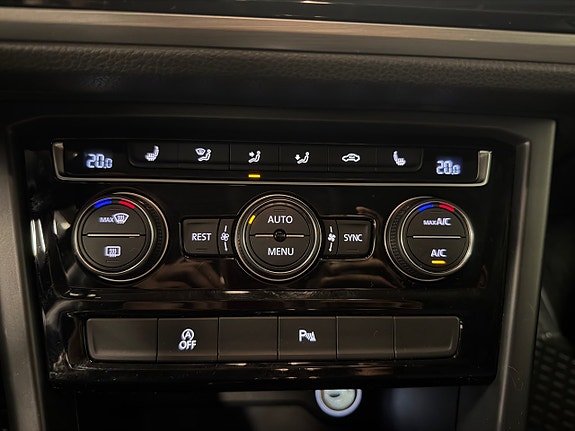 Volkswagen Touran 11 of 24