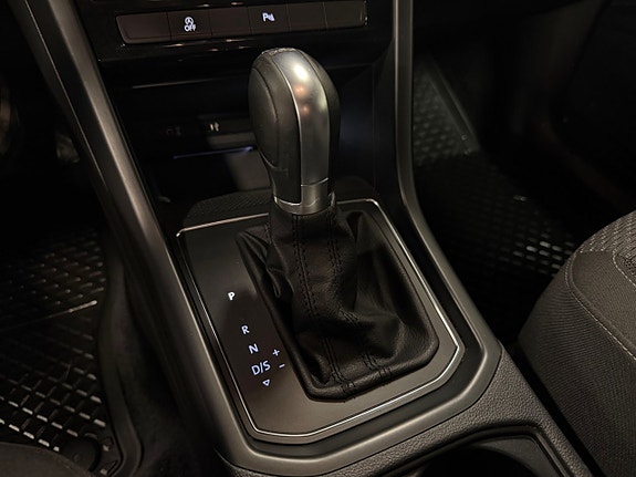 Volkswagen Touran 10 of 24