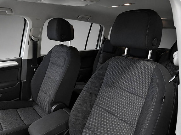 Volkswagen Touran 6 of 24
