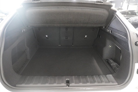 BMW iX2 6 of 17