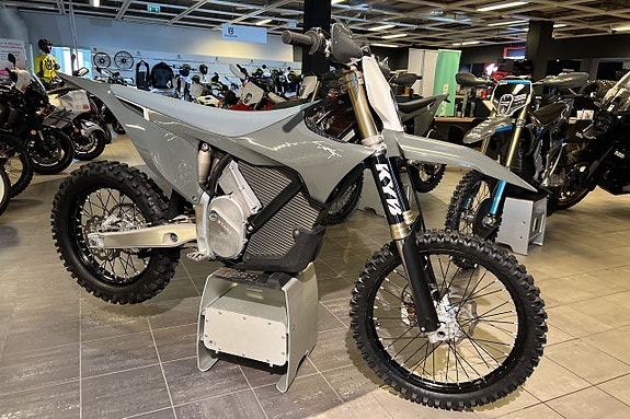 Stark Varg EX Enduro 80hk Demo 33 timmar