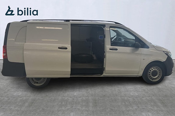Mercedes-Benz Vito 108 4 of 5